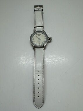 Nautica a95105 Men’s Watch w/ White Dial & White leather Strap